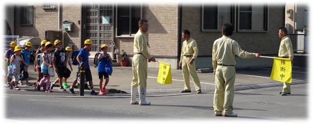 伊奈工場交通安全活動メイン