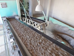再生砕石の製造工程の一部