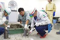 供試体作製の様子