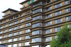 「白玉の湯 華鳳」の外観